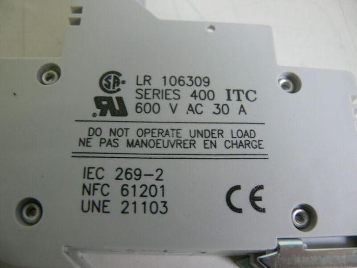 Used Lot of 6 ITC VLC10 LR 106309 400 Series Fuse Holders w/ Fuses