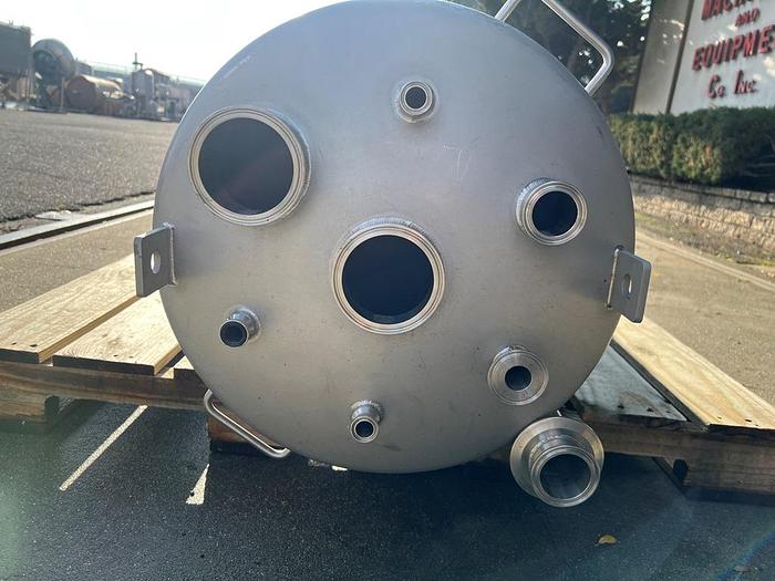 Used Tank, 50 Gallon, 316L S/st, 150 PSI, Alloy Products #S744925