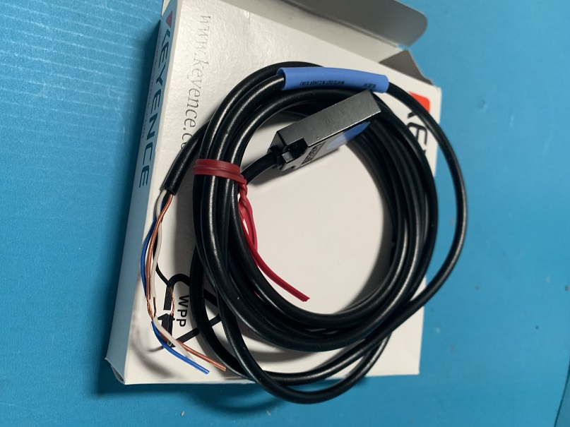 Used Keyence Proximity Sensor EZ-18T