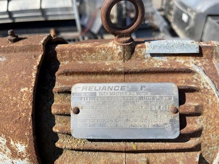 Used 1600 Gallon Vertical Stainless Steel Mix Tank w/ Agitation