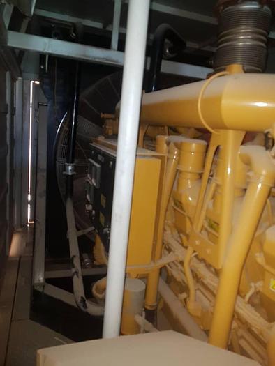 Caterpillar 3512B Unused generator in Mute Container.