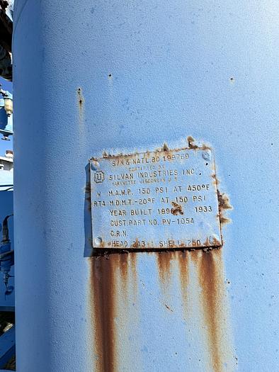 Used PNEUMATECH HEATLESS REGENERATIVE AIR DRYER with 2 150 PSI Silvan Pneumatic Tanks