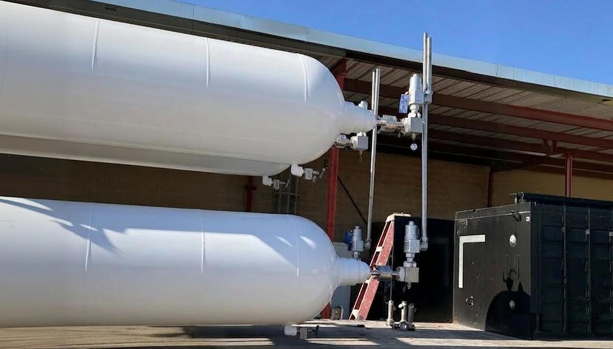 Used ASME 4-Tube Gas Storage Skid 5500 PSI CPI 136 Cu Ft High Pressure Storage System