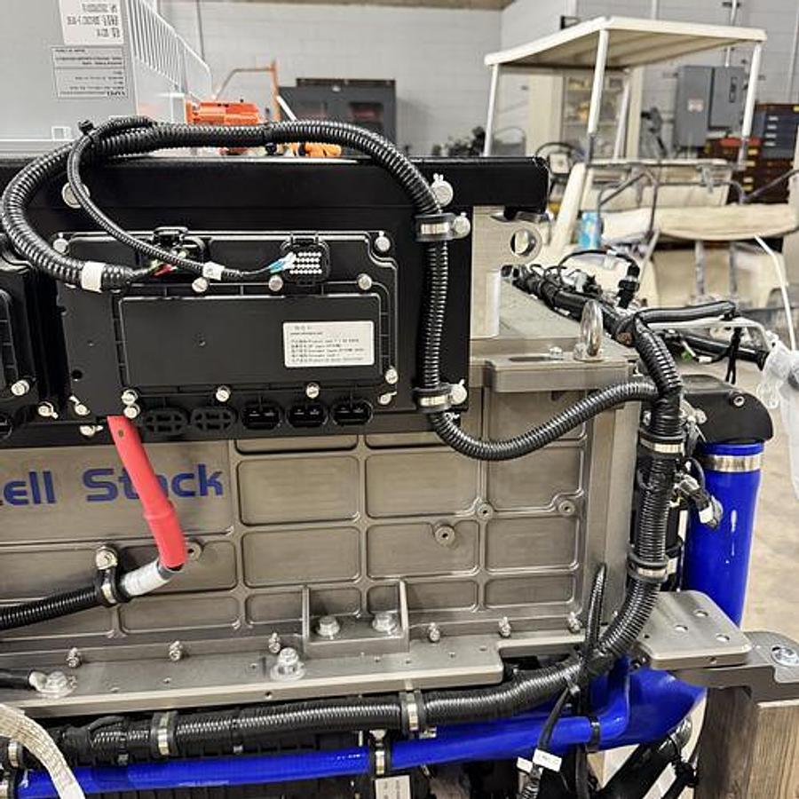 2024 Hyzon 200kW Hydrogen Fuel Cell Complete System with Battery