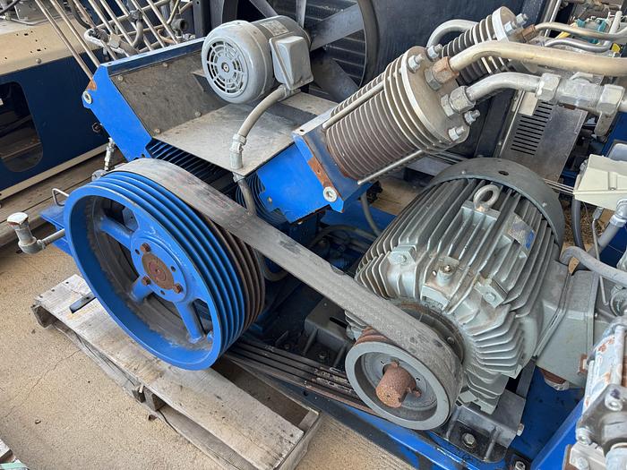 Used RIX 4VX SERIES 40HP Helium compressor 60 scfm 50 psi to 3300 psi