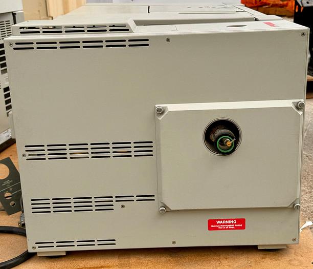 Used Hewlett 5890 Series 2 Gas Chrotomograph