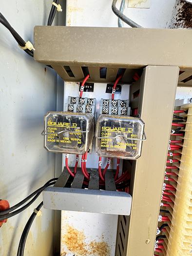 Used PNEUMATECH HEATLESS REGENERATIVE AIR DRYER WITH 1 150 PSI Silvan Pneumatic Tank