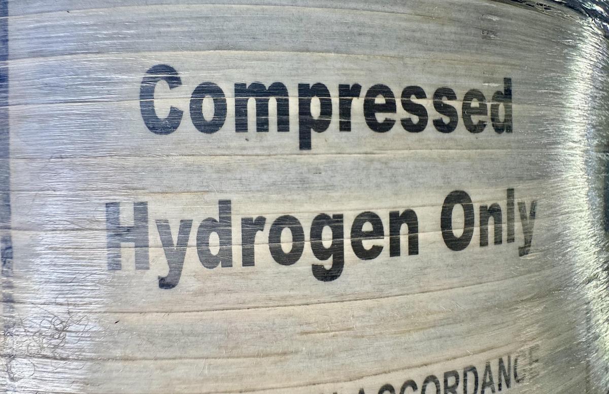 Used H2 Storage 350 Bars / Truck Mount Compressed Hydrogen Gas Fuel Supply System