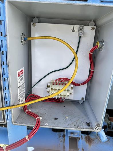 Used PNEUMATECH HEATLESS REGENERATIVE AIR DRYER with 2 150 PSI Silvan Pneumatic Tanks