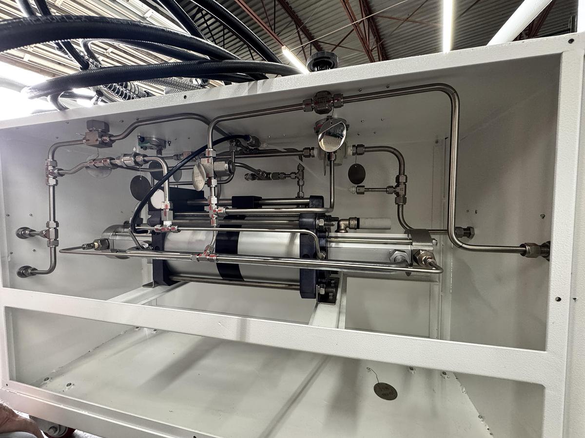 Used 350 Bar Hydrogen Compressor, H2 Fueling Booster Unit with H2 Nozzle (5076 PSI)