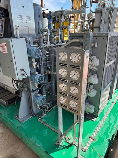 Brand New Greenfield B65 - 4NG CNG 5 stages Compressor 15-4500 psi @ 120 SCFM / + Engine Drive (optional)