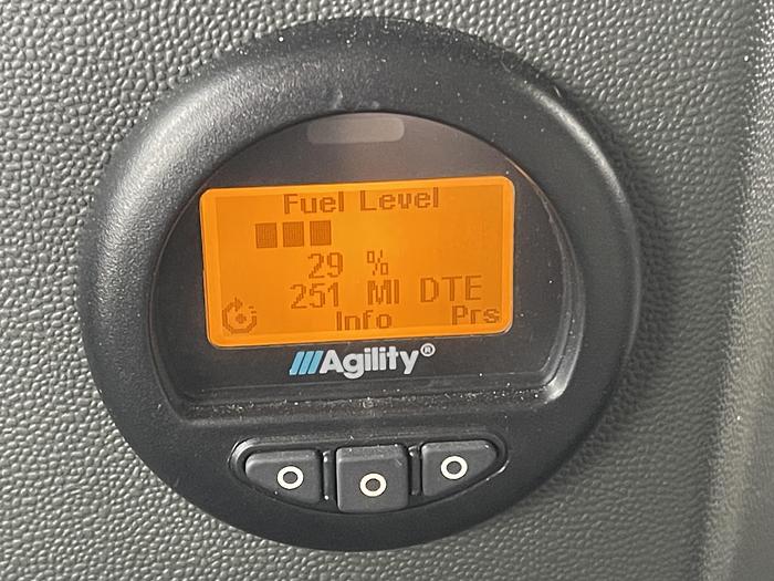 2022 Volvo VNL64, Cummins ISX 12L 400HP CNG Engine, Amazon Truck, 600 miles only