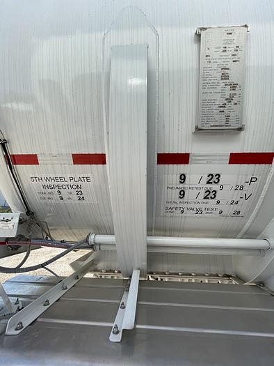 Chart (LH2) Transport Trailer Model ST-17600H 155