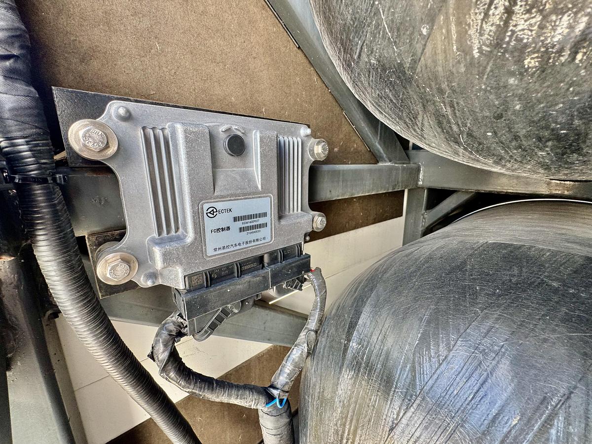 Used H2 Storage 350 Bars / Truck Mount Compressed Hydrogen Gas Fuel Supply System