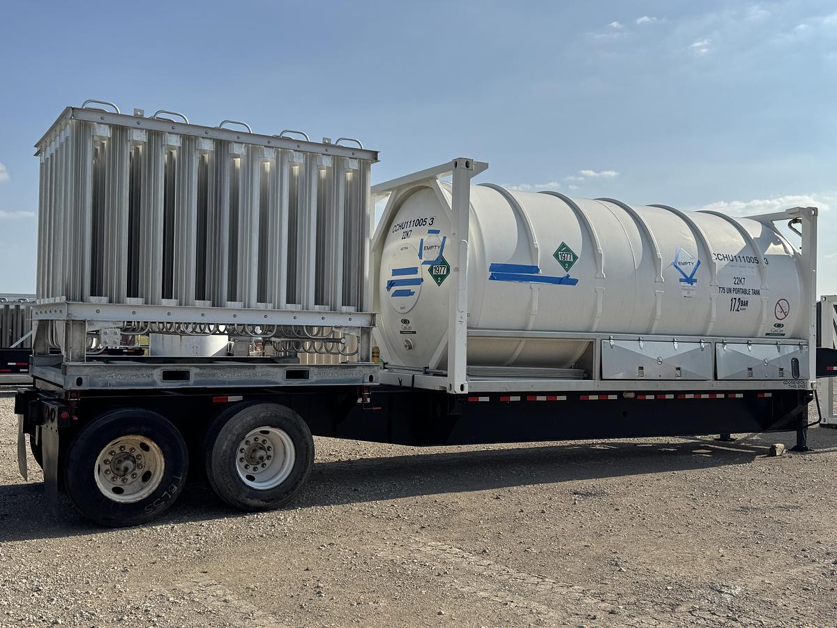 Mobile Cryogenic Gas Trailer with Storage and Regasification (Storage Vessel 22,000L) (Regassification 15,000 SCFH)