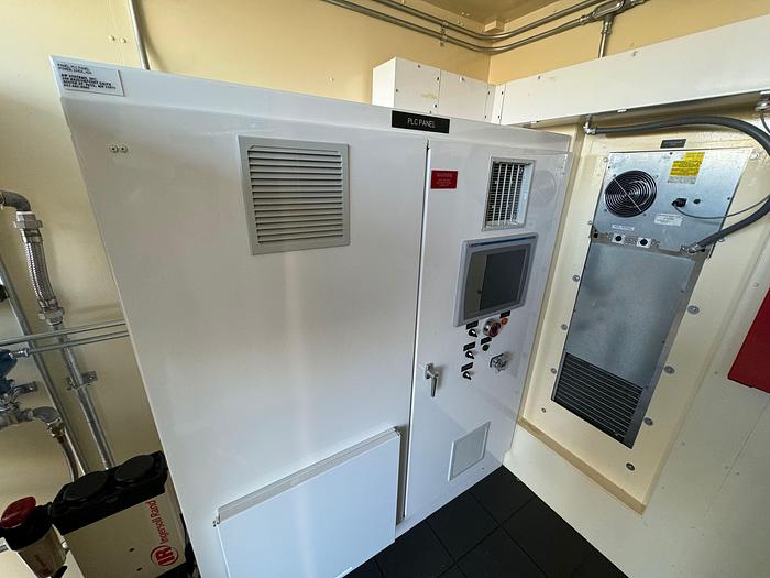 Enclosed Command Center For LNG Station