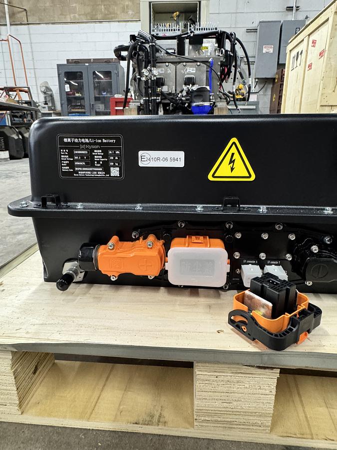 Used 2024 HYB029CFL 307.2V Lithium-Ion Batteries