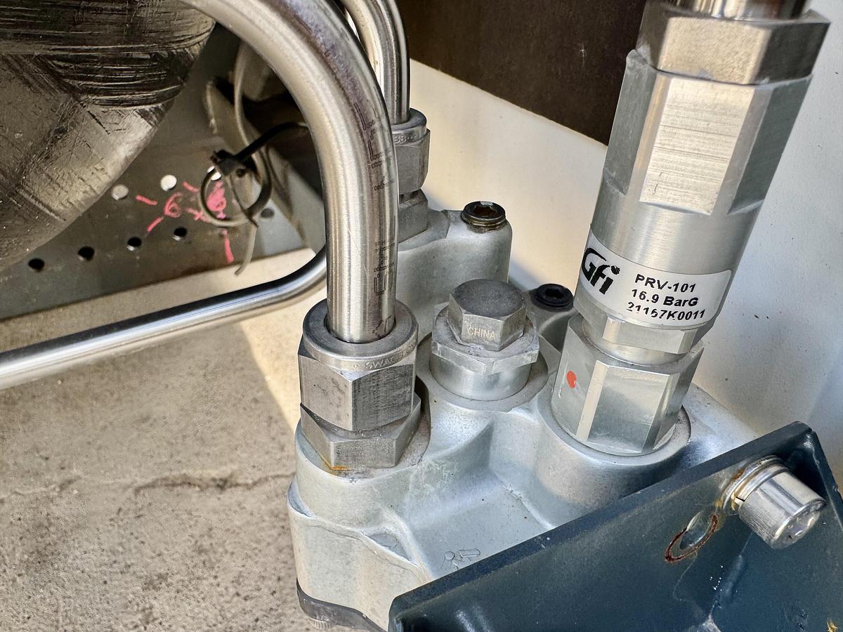 Used H2 Storage 350 Bars / Truck Mount Compressed Hydrogen Gas Fuel Supply System