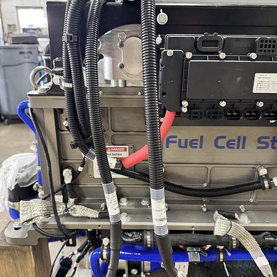 2024 Hyzon 200kW Hydrogen Fuel Cell Complete System with Battery