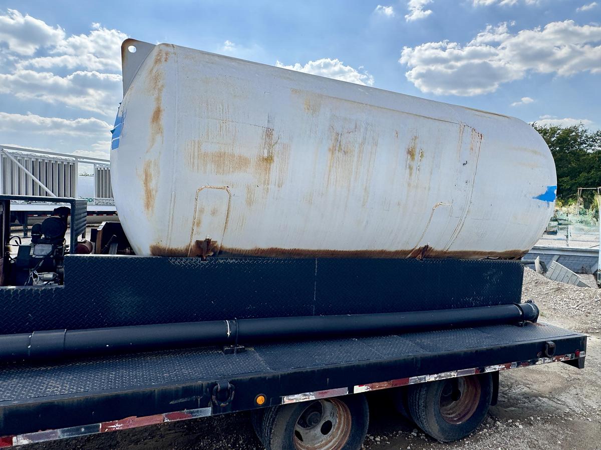 Used Advance Tank Mfg 600 Gallon on 20 ft Goose neck trailer