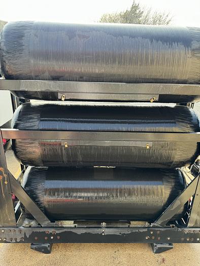 Used 120 GGE CNG Storge- 3 pack, Back fo the Truck, Type 4 cylinders, 26x80 (Capacity: 41.1 GGE / 489.1 Liters)