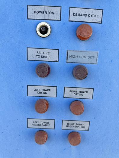 Used PNEUMATECH HEATLESS REGENERATIVE AIR DRYER WITH 1 150 PSI Silvan Pneumatic Tank