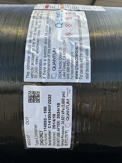 Used 143 GGE CNG Storage Package - Quantum, Back of the cab, 3 tanks pack. Tanks 26x72 (Capacity: 46.7 or 500L each)