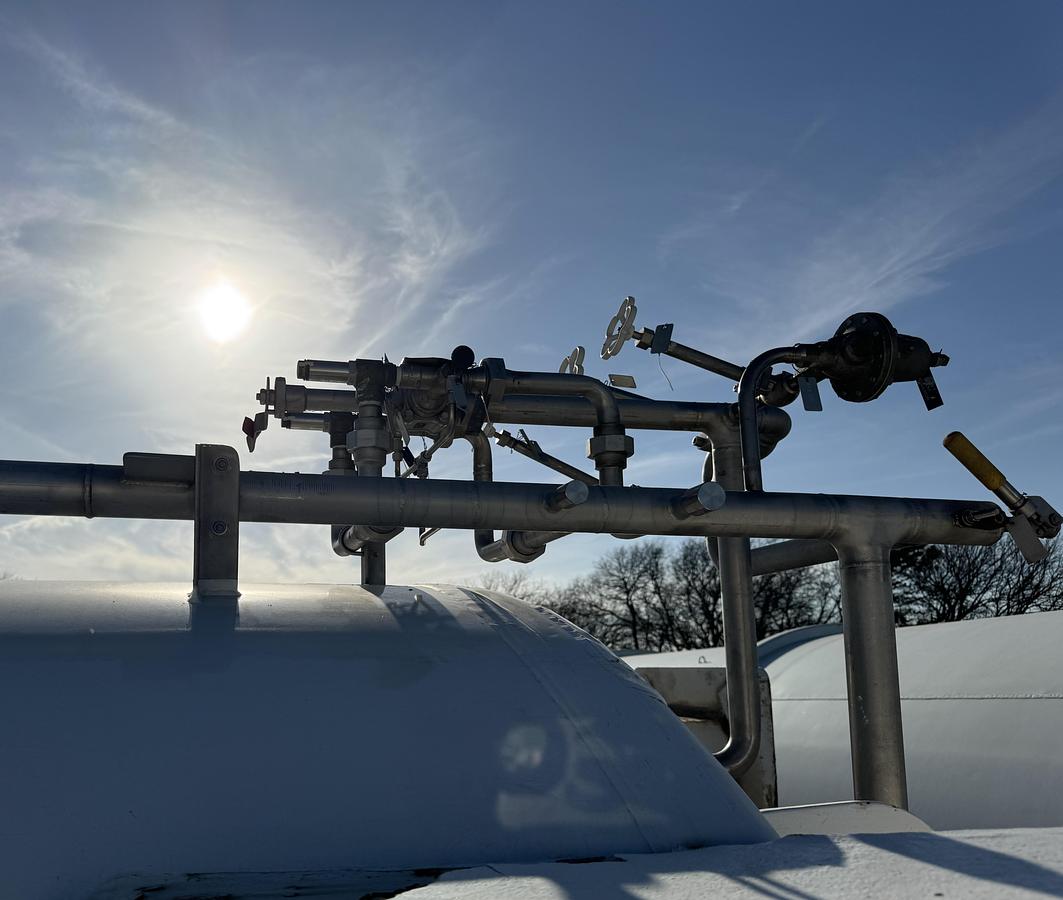 Used Chart Vertical LNG Storage Tank – 15,000 Gallon 175 PSI – ASME/NFPA 52 Ready to go