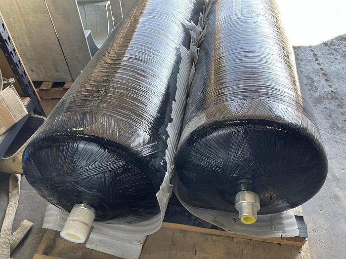 Used CNG Tank - DOT Carbon Fiber (Type 4) 3600 psi ( Brand New) 21x80 35GGE Capacity