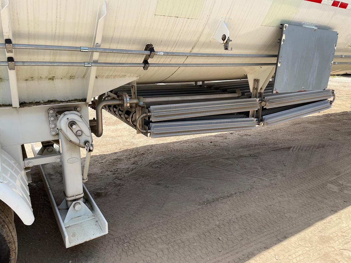 Used Mobile Energy Solutions Remote LNG Train System – Complete Mobile LNG Storage & Regasification Unit with PLC Control and Telemetry