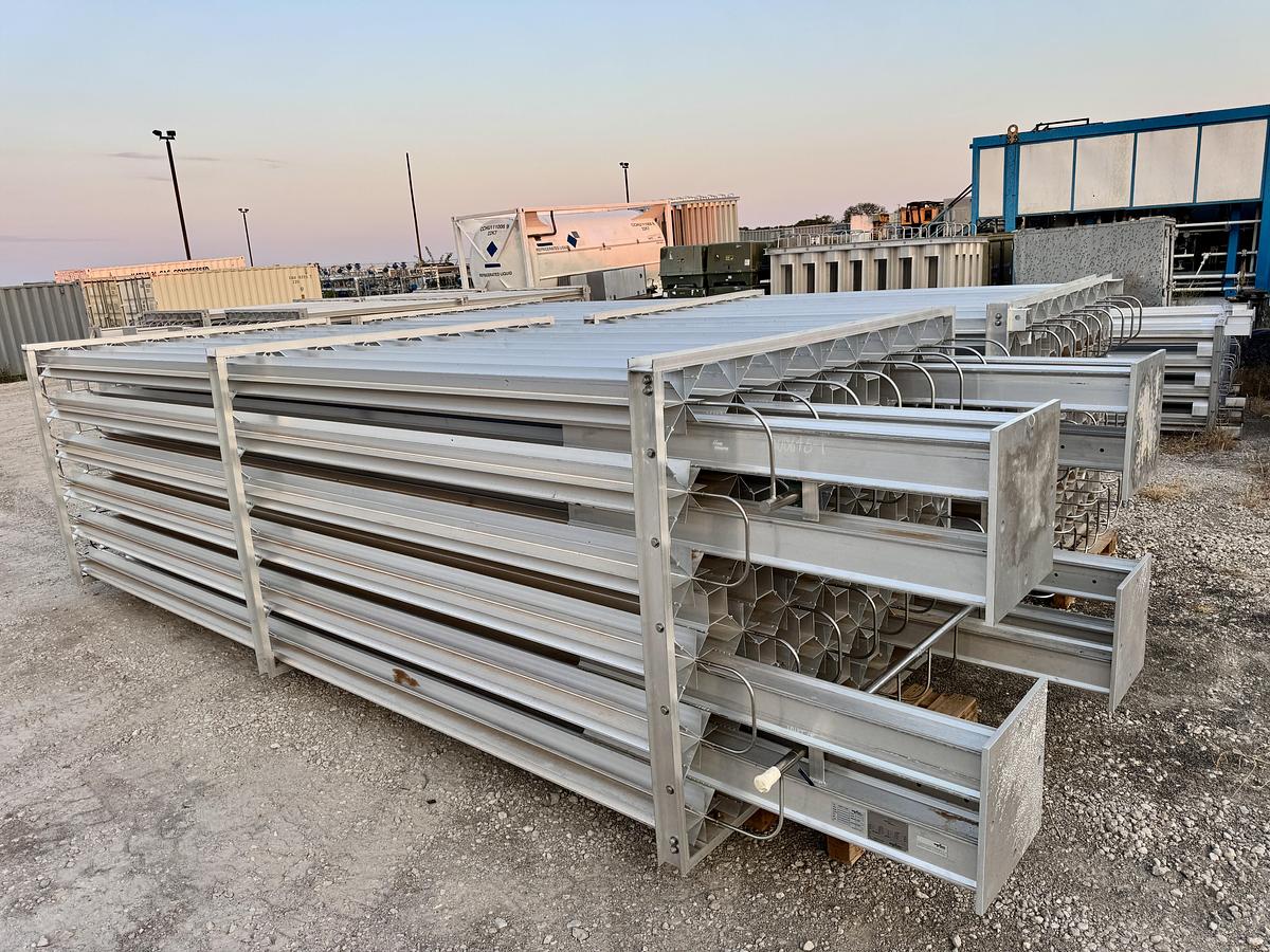 2023 700 Bar LH2 Vaporizer VAI-848-SSL18-SP Pressure 14500 psi flow 330lb/hr Min or 80,000 SCFH Temp -423F ASME