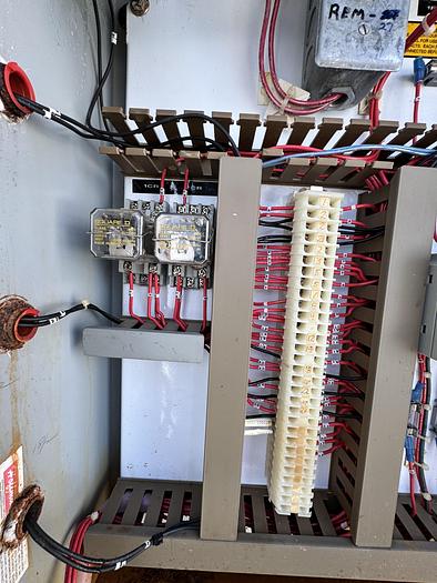 Used PNEUMATECH HEATLESS REGENERATIVE AIR DRYER with 2 150 PSI Silvan Pneumatic Tanks