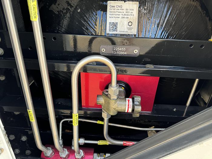 Used 120 GGE CNG Storge- 3 pack, Back fo the Truck, Type 4 cylinders, 26x80 (Capacity: 41.1 GGE / 489.1 Liters)