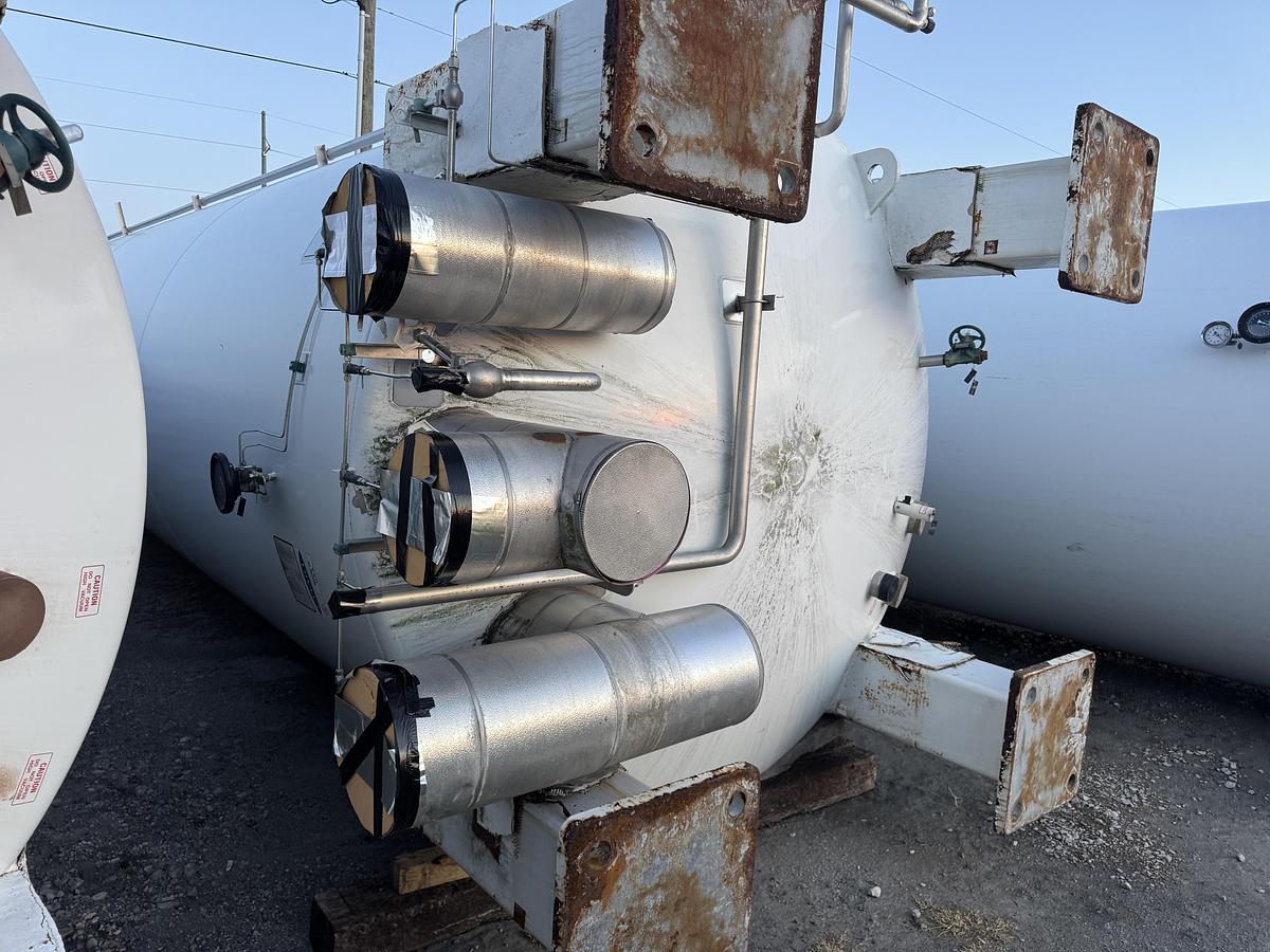 Used Vertical Cryogenic Tank 18,000 Gallon - LNG Storage VS-18000SC-175CS-S100-LNG