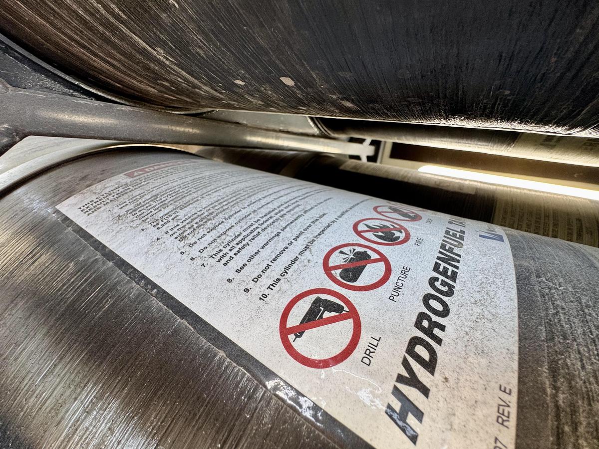 Used H2 Storage 350 Bars / Truck Mount Compressed Hydrogen Gas Fuel Supply System