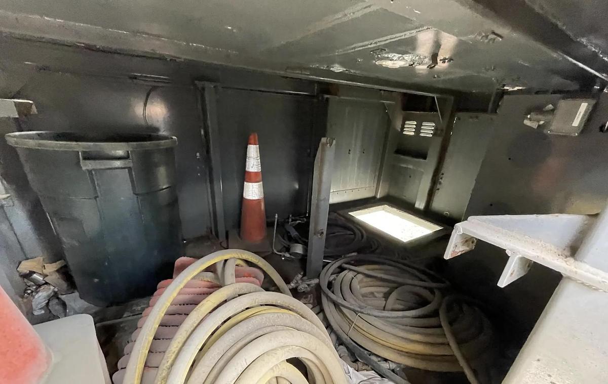 Used 40-foot 3,855 PSI, Class 1 High Pressure Trailer for CNG, Hydrogen, Nitrogen Service