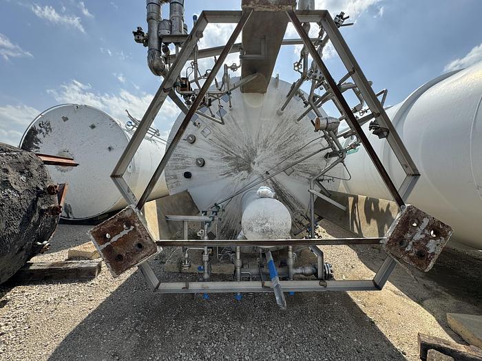 Used Vertical Cryogenic Tank 18,000 Gallon - LNG Storage