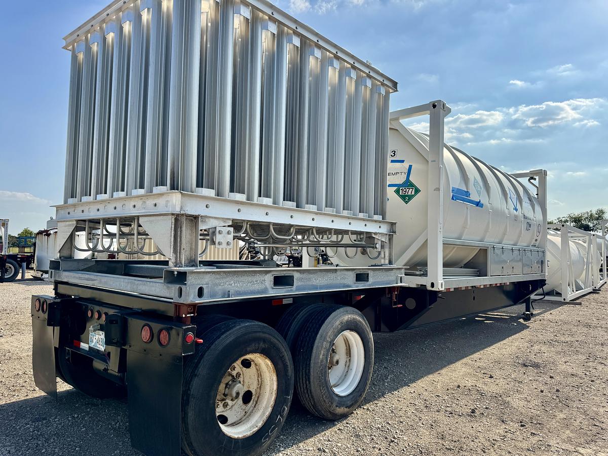 Mobile Cryogenic Gas Trailer with Storage and Regasification (Storage Vessel 22,000L) (Regassification 15,000 SCFH)