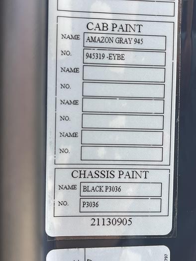 2022 Volvo VNL64, Cummins ISX 12L 400HP CNG Engine, Amazon Truck, 600 miles only