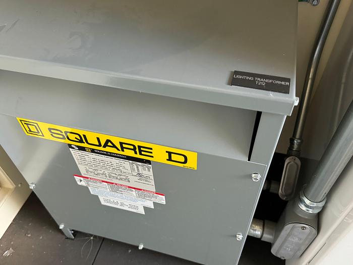 Enclosed Command Center For LNG Station