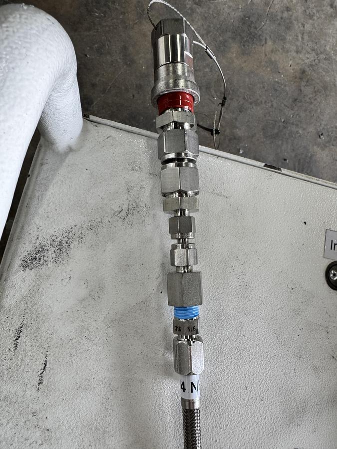 Used 350 Bar Hydrogen Compressor, H2 Fueling Booster Unit with H2 Nozzle (5076 PSI)