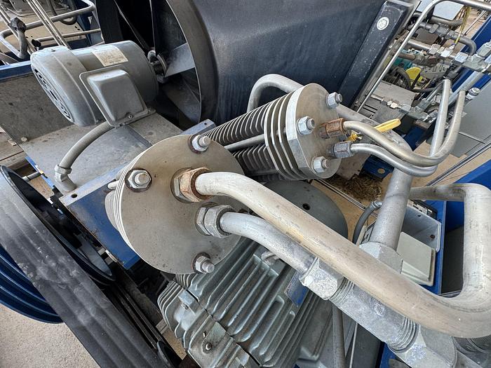 Used RIX 4VX SERIES 40HP Helium compressor 60 scfm 50 psi to 3300 psi