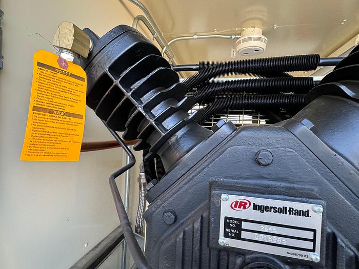 Enclosed Command Center For LNG Station