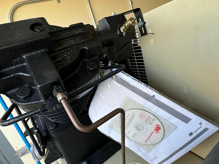 Enclosed Command Center For LNG Station