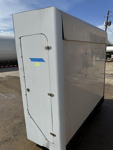 Used 120 GGE CNG Storge- 3 pack, Back fo the Truck, Type 4 cylinders, 26x80 (Capacity: 41.1 GGE / 489.1 Liters)
