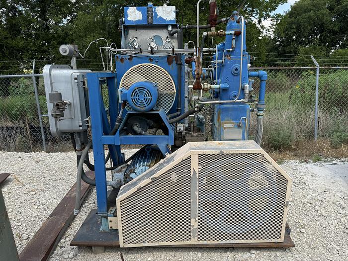 Used CNG Compressor - Norwalk NQSV3-15 230/460/3 30hp motor 15 - 3600 psi @ 50 scfm