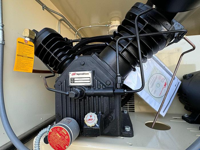 Enclosed Command Center For LNG Station