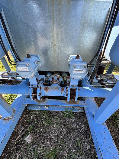 Used PNEUMATECH HEATLESS REGENERATIVE AIR DRYER with 2 150 PSI Silvan Pneumatic Tanks