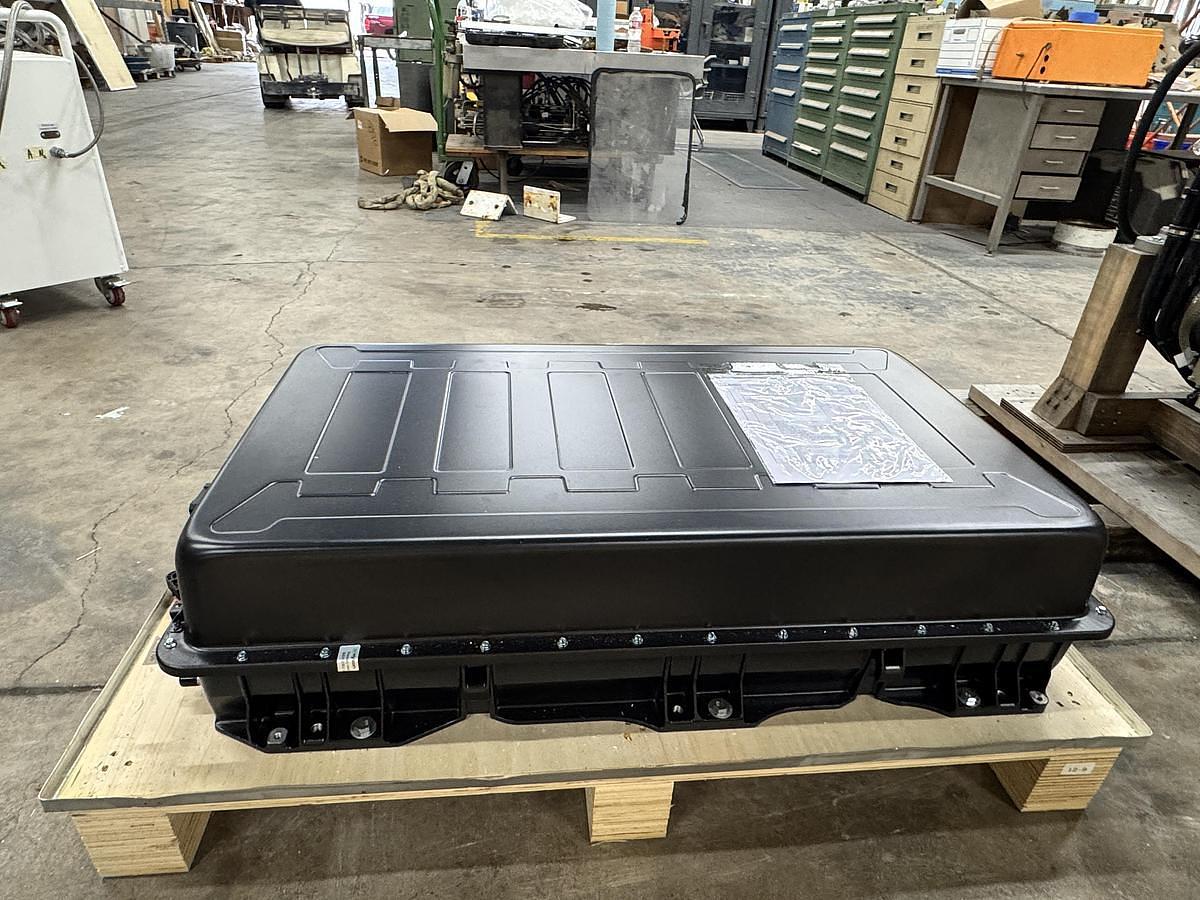 2024 Hyzon 200kW Hydrogen Fuel Cell Complete System with Battery