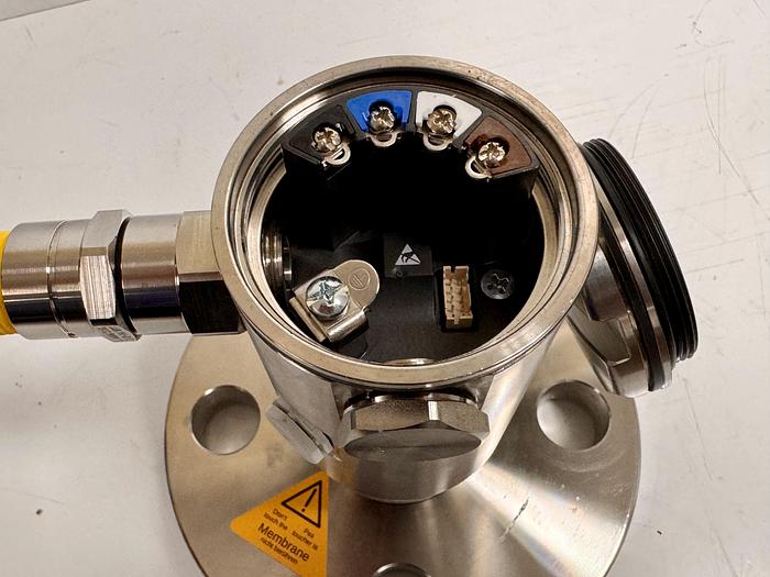 Used E+H Deltabar FMD72 Pressure System MWP 60psi 316L